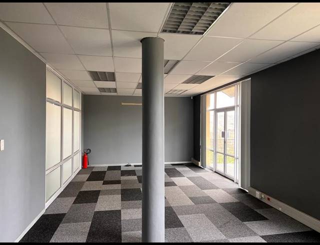 OFFICE FOR SALE IN CLARENDON